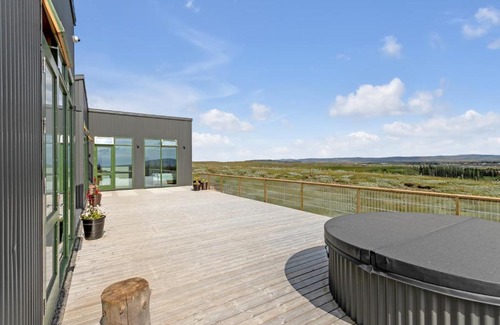 Reykholt Casa | 4bed 4bath Sauna & Hot tub