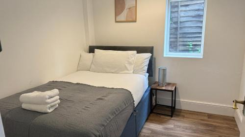 Aylesbury Casa | 4Bedroom house at Town Centre with Free Driveway Parking