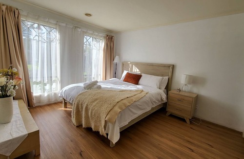 Seabrook Villa | 4Bedroom House-Holiday home in Seabrook