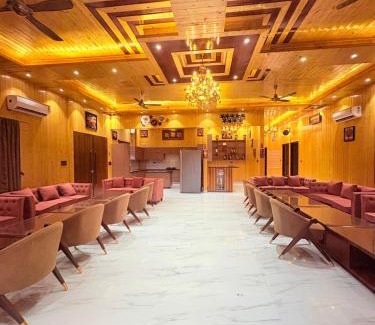 South West Casa | 4BHK Greenwood Farm And Lawn -Bijwasan I Delhi-Gurgaon Border I 87oo2o5865