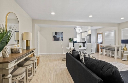 Lynwood Casa | 4BR-2B Near LAX, SoFi, & Disney