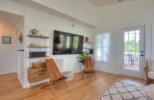 Holden Beach Casa | 4BR/2BA Home - 2nd Row, Intracoastal & Ocean Views, Holden Beach, Sleeps 9
