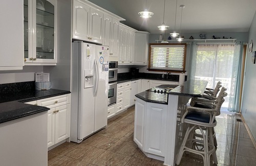 Wildwood Crest Casa | 4BR/3.5BA, 1 block to Diamond Beach!