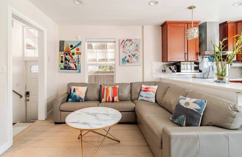 San Jose Casa | CentralD downtownSanJose-Near by SAP, Airport, GemModernCraftsmanHome