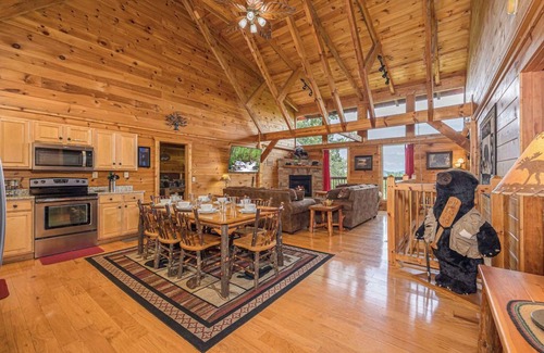 Gatlinburg - Pigeon Forge Cabina | Vistas a la montaña / Sala de juegos / 4 King Master Suites con / rm Jaccuzi y Full BA ea