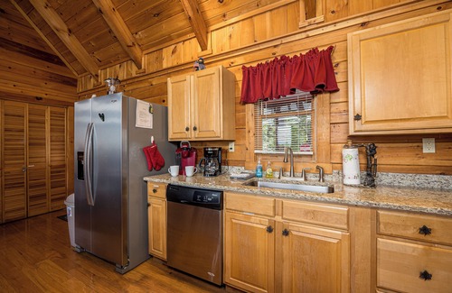 Gatlinburg - Pigeon Forge Cabina | Vistas a la montaña / Sala de juegos / 4 King Master Suites con / rm Jaccuzi y Full BA ea