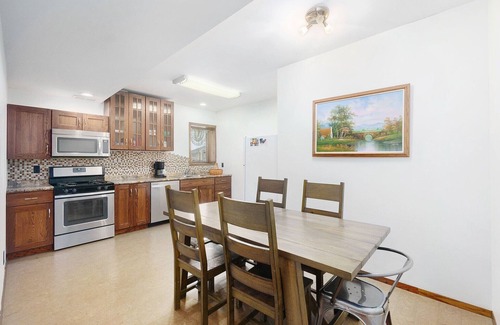Lennox Apartamento | 4BR Basement