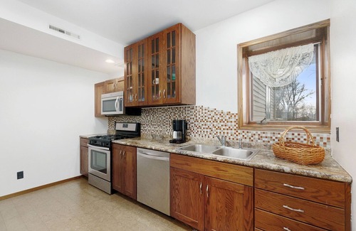 Lennox Apartamento | 4BR Basement