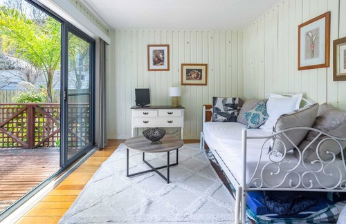 Grantville Otro | 4BR Beachside Family Retreat