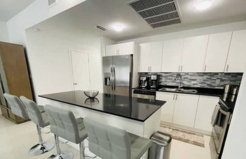 Princeton Casa | 4BR by MIA F1 GP Key West Beaches Luxury Getaway Nature