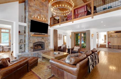 Truckee Casa | 4BR Cabin with Hot Tub – Ultimate Truckee Escape cabin