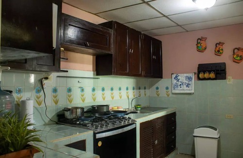 Managua Casa | Hermosa y acogedora casa de 4 dormitorios, ¡única en Managua!