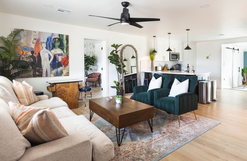 South Scottsdale Casa | 4BR Home, heated pool, Spa, Putting green, Close to Old Town ♥