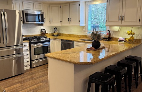 Plainfield Casa | 4BR Home w/ Heated Pool, Arcade & More – less than 10 Min from Airport