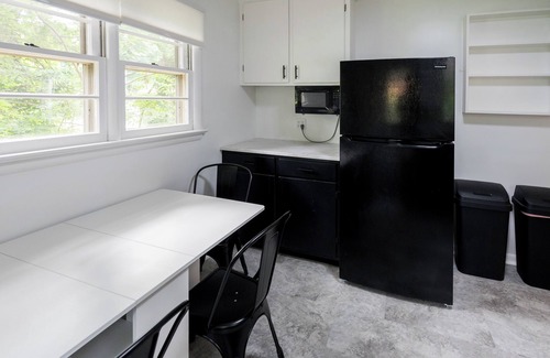 Charlottesville Casa | 4BR Home with Backyard, Laundry, Parking: Long Stays Near Hospital & Downtown