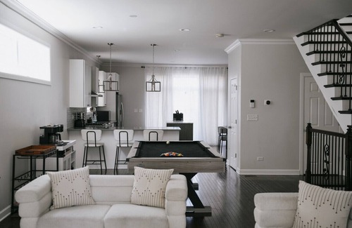 Belmont Cragin Casa | 4BR Home with Game Room: Chicago Leisure Escape