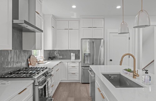 Downtown Casa | 4br House Ensuite with Amazing Day & Night Roof Top Views in Raleigh