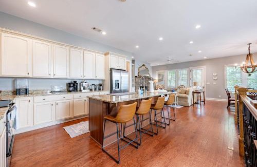 Reynolds Landing Casa | 4BR Lake Oconee Gem - Golf Views & Kid-Friendly