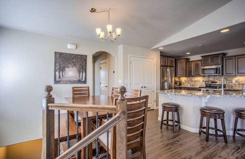 Northgate Casa | 4BR Modern Townhome Close to Usafa!