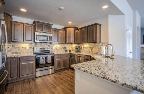 Northgate Casa | 4BR Modern Townhome Close to USAFA