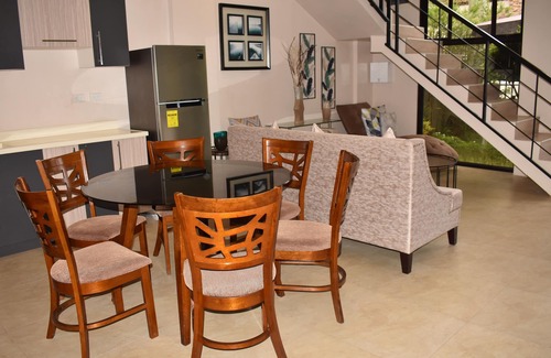 Consolacion Casa | 4BR Modern Vacation Home # RPA42