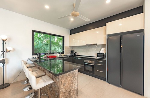 Rawai Apartamento | 4Br Near Pier Private Pool & Garden V246