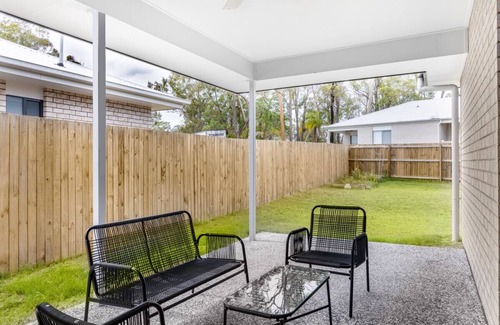 Browns Plains Casa | 4BR Newly furnished Cozy house @Brownsplain