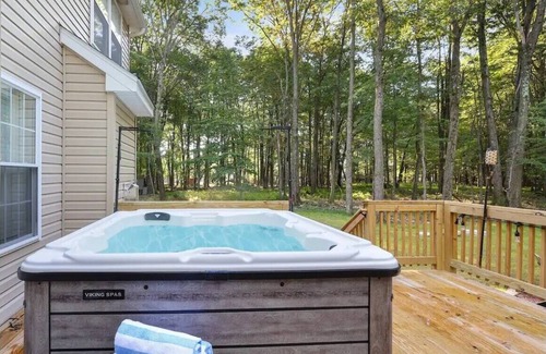 Pocono Summit Casa | 4BR Oasis w/ Hot Tub, Sauna, Game Room & Firepit