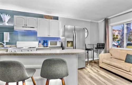 Central Mission Beach Apartamento | 4BR Ocean Breeze Duplex+Large Patio sleeps 16