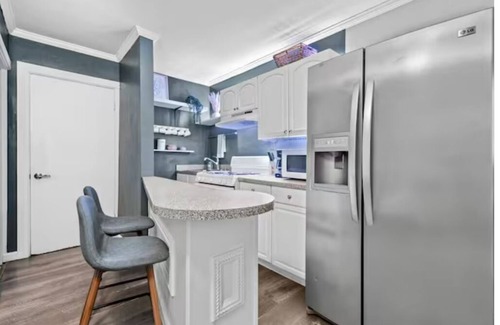 Central Mission Beach Apartamento | 4BR Ocean Breeze Duplex+Large Patio sleeps 16