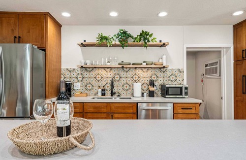 Riverside Park Casa | 4BR - Pool - Air Hockey - Mins to DT/Las Olas/FLL