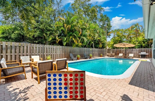 Riverside Park Casa | 4BR - Pool - Air Hockey - Mins to DT/Las Olas/FLL