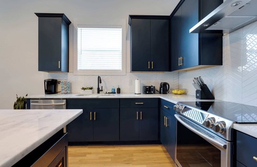 Downtown Nashville Casa | 4BR Retreat for 12 w/Balcony, Mins to Broadway!