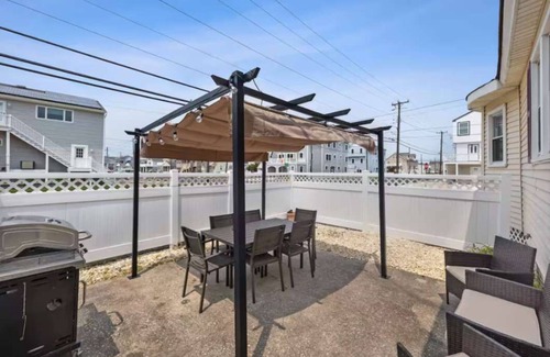 North Wildwood Casa | 4BR Shore House-Kid Friendly-Close To The Action!