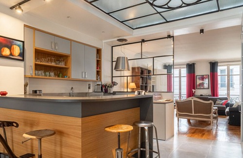 Quartier Saint-Georges Apartamento | 4BR - Spacious, Bright & Central