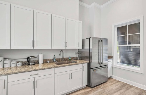Ocean Isle Beach Casa | 4BR Townhouse with Golf View in Ocean Isle Beach