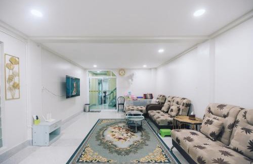 Hat Yai Casa | 4BR Villa, 6min to Lee Garden, 22 PAX - Paradise Found