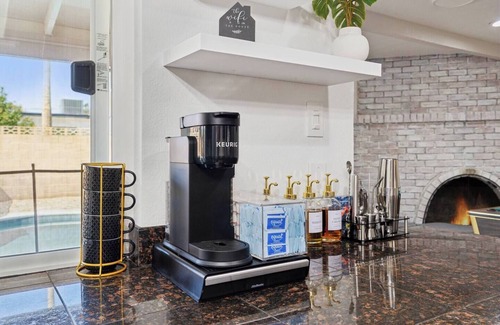 Raskin Estates Casa | 4BR w/ Pool, Pool Table, Fire Pit & BBQ Grill