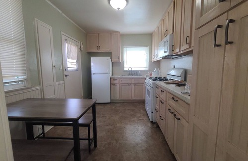 Old Town Apartamento | 4C Free Wi-Fi LAX DTLA Fabulous 2-bedroom apartment in Torrance, Disney, Beach