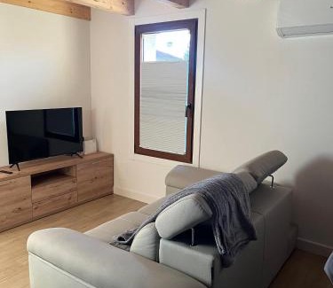 Gironella Apartamento | 4cases4Gironella