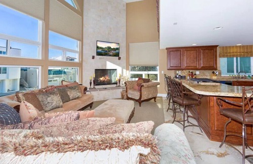 Hollywood Beach Casa | $4M Beach House Mansion in Oxnard