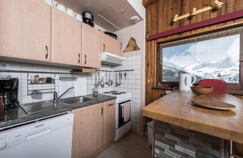 Les Almes Apartamento | 4.o piso, balcón, tv, local para esquís, 40m², Tignes