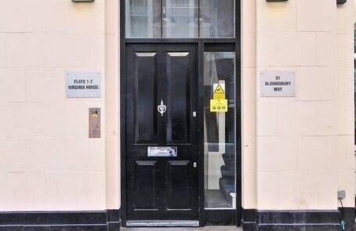 Holborn and Covent Garden Apartamento | 4VH Virginia House Stylishly Bloomsbury Studio sleeps 2