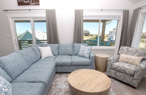 Carova Beach Casa | 4x2279, Chateau Laylow- Oceanside, Ocean View, Hot Tub, Wild Horses!