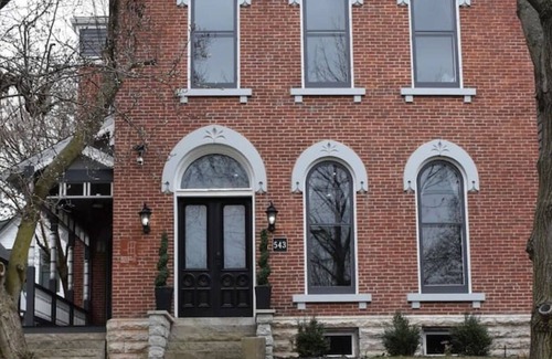 Downtown Indianapolis Casa | 5,000 sq ft Historic Fletcher Place Home-Sleeps 22