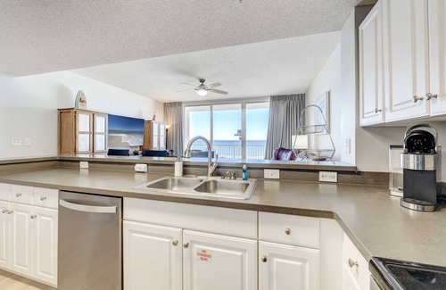 Long Beach Condominio | Raro hallazgo: ESTACIONAMIENTO RESERVADO 3rd FL BEACH VIEW, Capacidad 5% descuento semanal