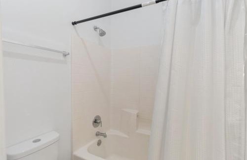 Sunset Ridge Casa | 5-3 Pool Home Located In Sunset Ridge Community!
