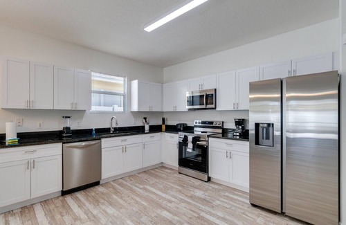 Sunset Ridge Casa | 5/3 Pool home located in Sunset Ridge Community!