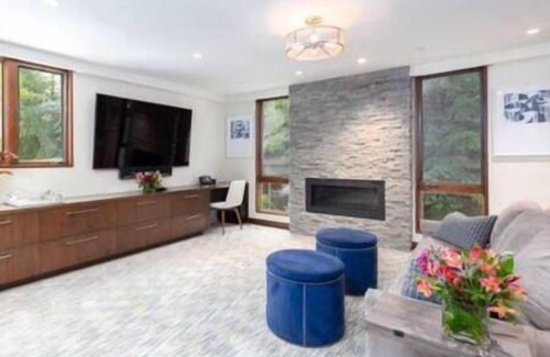 Aspen Casa | 5/5.5 BEDROOM-ASPEN CORE RESIDENCE-NEWLY FURNISHED
