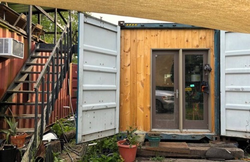 Detroit Otro | 5 acre SECLUDED tiny house village SWIMPOND! 5 mins from downtown Detroit